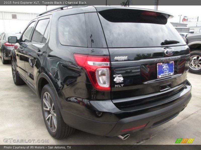 Tuxedo Black / Charcoal Black 2015 Ford Explorer XLT