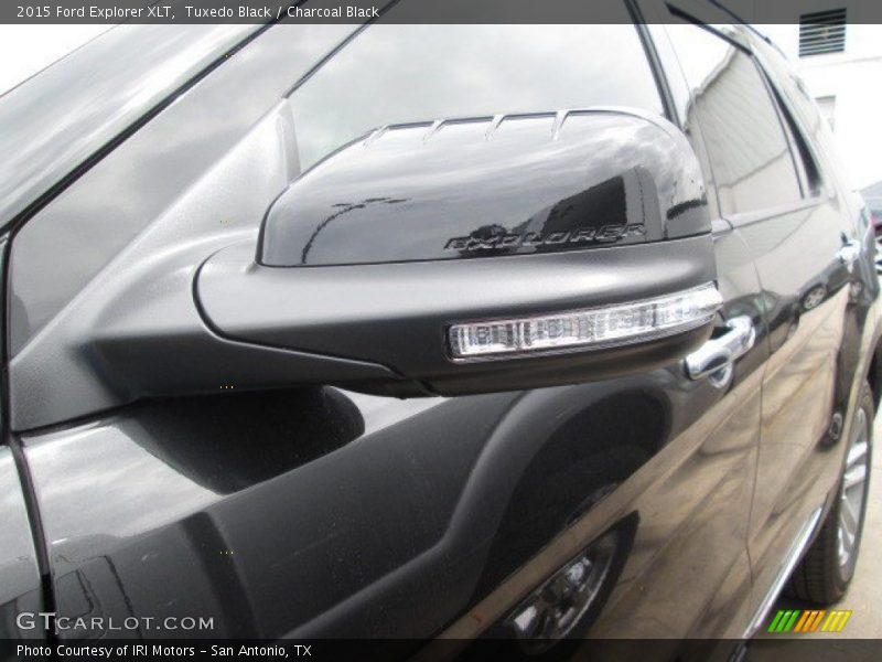 Tuxedo Black / Charcoal Black 2015 Ford Explorer XLT