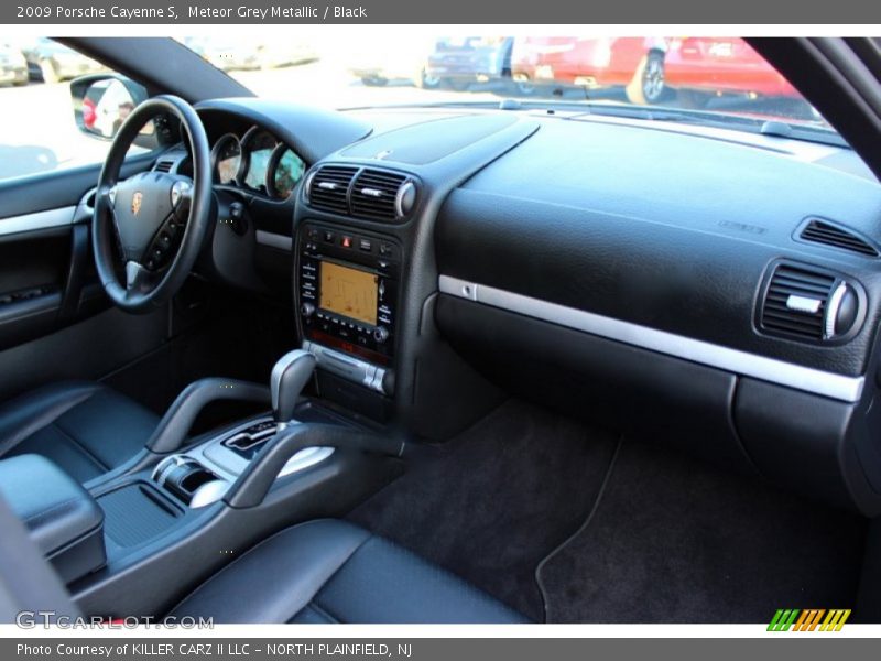 Meteor Grey Metallic / Black 2009 Porsche Cayenne S