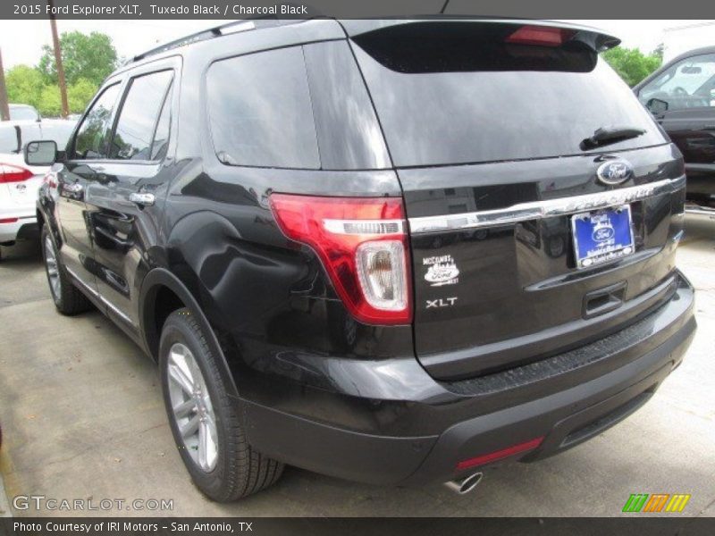 Tuxedo Black / Charcoal Black 2015 Ford Explorer XLT