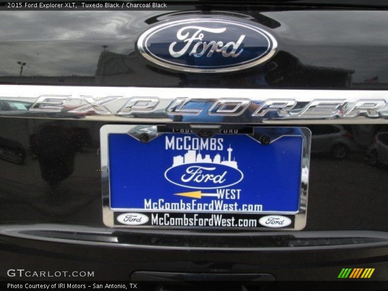 Tuxedo Black / Charcoal Black 2015 Ford Explorer XLT