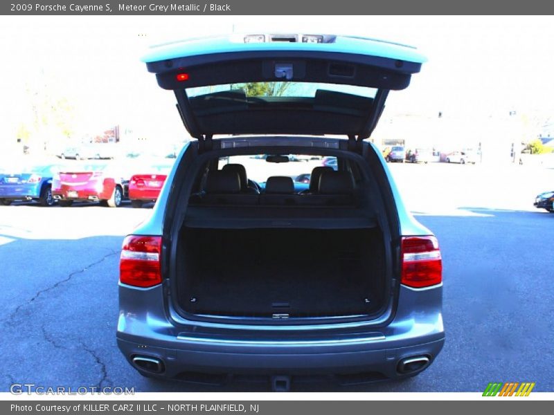 Meteor Grey Metallic / Black 2009 Porsche Cayenne S