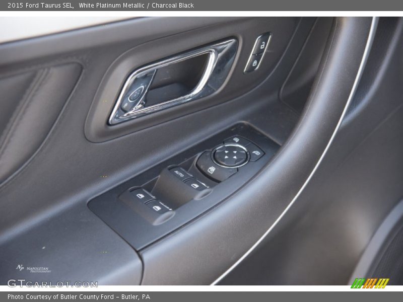 White Platinum Metallic / Charcoal Black 2015 Ford Taurus SEL