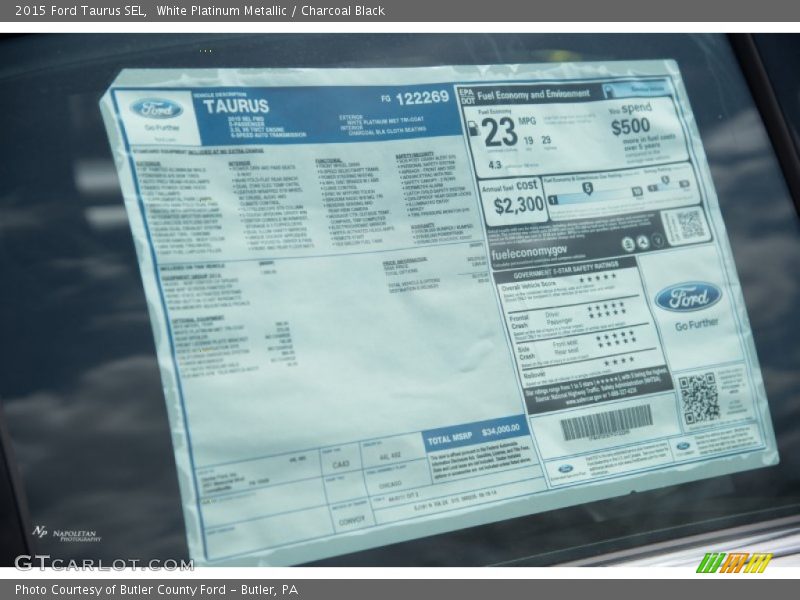 White Platinum Metallic / Charcoal Black 2015 Ford Taurus SEL