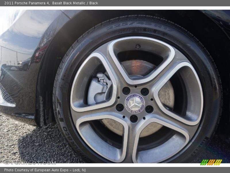Basalt Black Metallic / Black 2011 Porsche Panamera 4