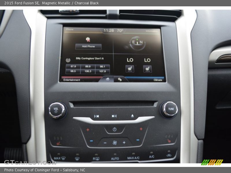 Magnetic Metallic / Charcoal Black 2015 Ford Fusion SE