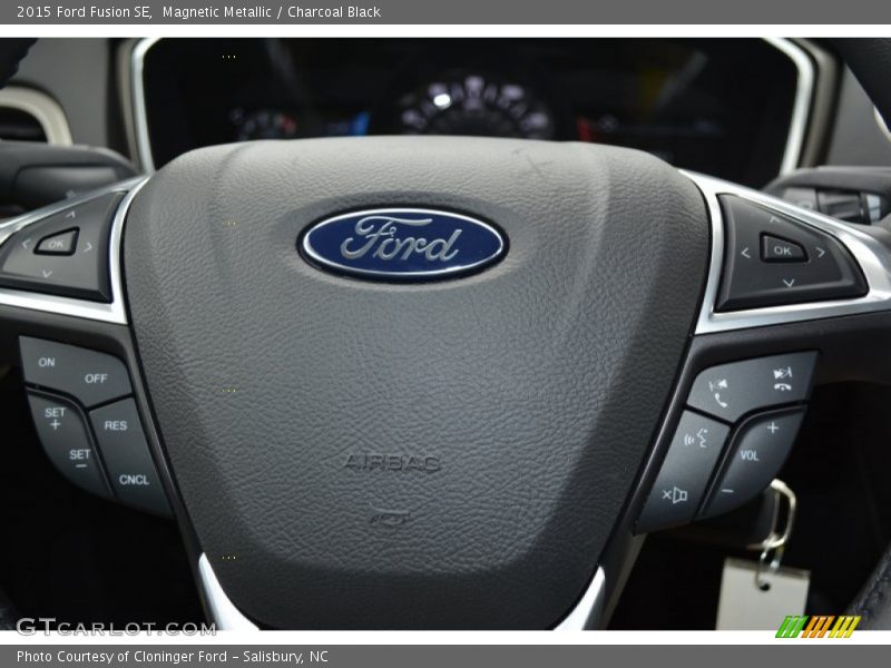 Magnetic Metallic / Charcoal Black 2015 Ford Fusion SE
