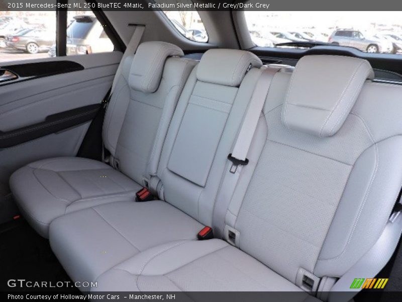 Paladium Silver Metallic / Grey/Dark Grey 2015 Mercedes-Benz ML 250 BlueTEC 4Matic