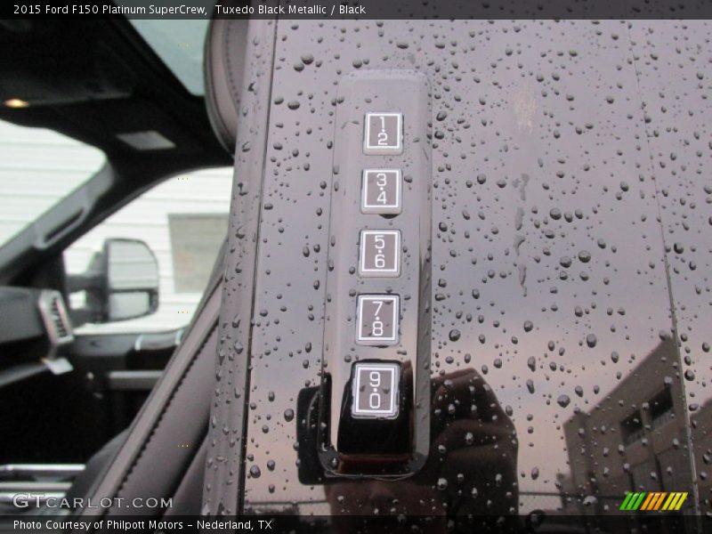 Tuxedo Black Metallic / Black 2015 Ford F150 Platinum SuperCrew