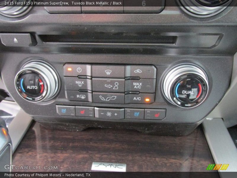 Tuxedo Black Metallic / Black 2015 Ford F150 Platinum SuperCrew