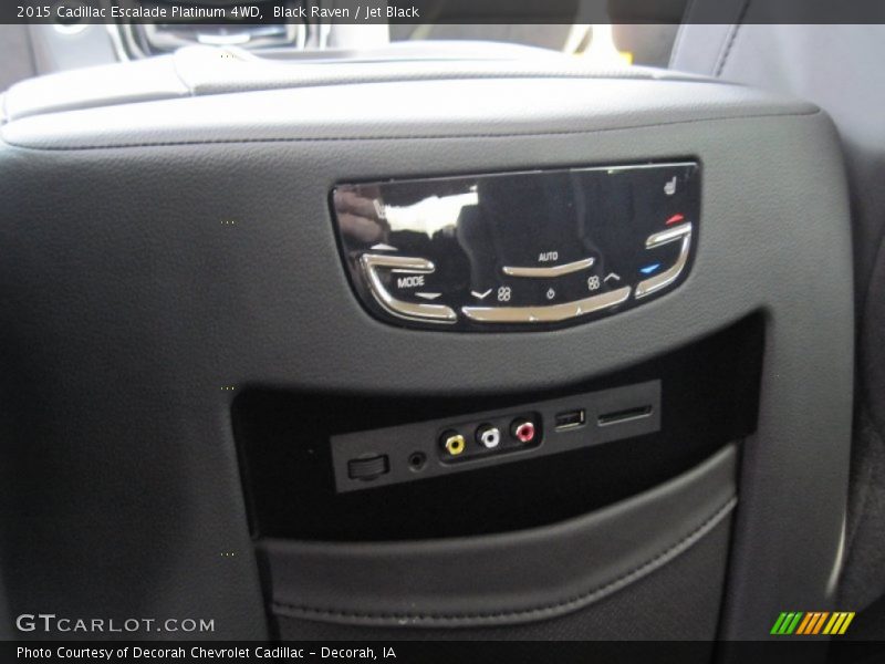 Controls of 2015 Escalade Platinum 4WD