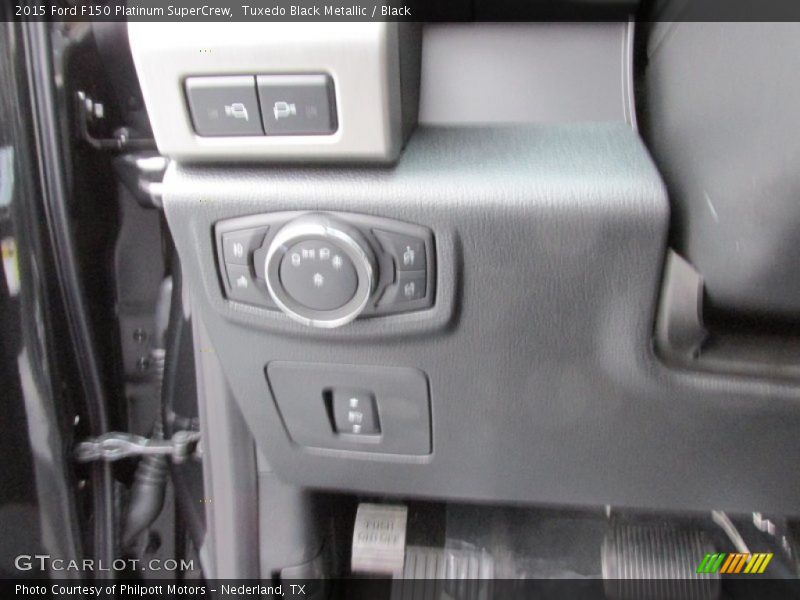 Tuxedo Black Metallic / Black 2015 Ford F150 Platinum SuperCrew