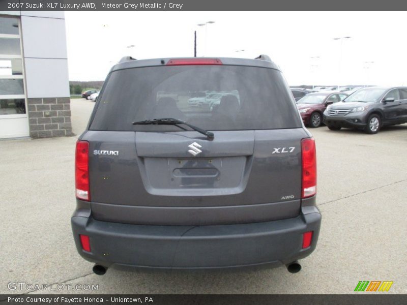 Meteor Grey Metallic / Grey 2007 Suzuki XL7 Luxury AWD