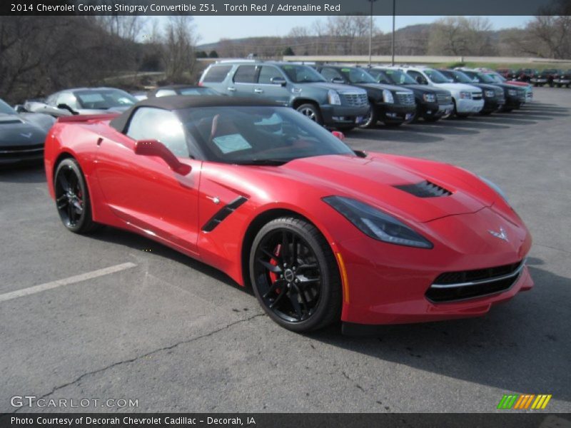 Front 3/4 View of 2014 Corvette Stingray Convertible Z51
