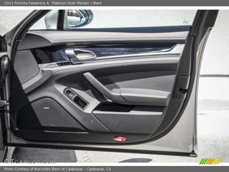 Door Panel of 2011 Panamera 4