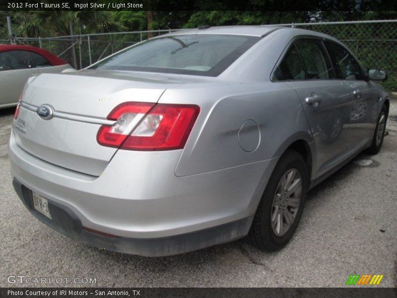 Ingot Silver / Light Stone 2012 Ford Taurus SE