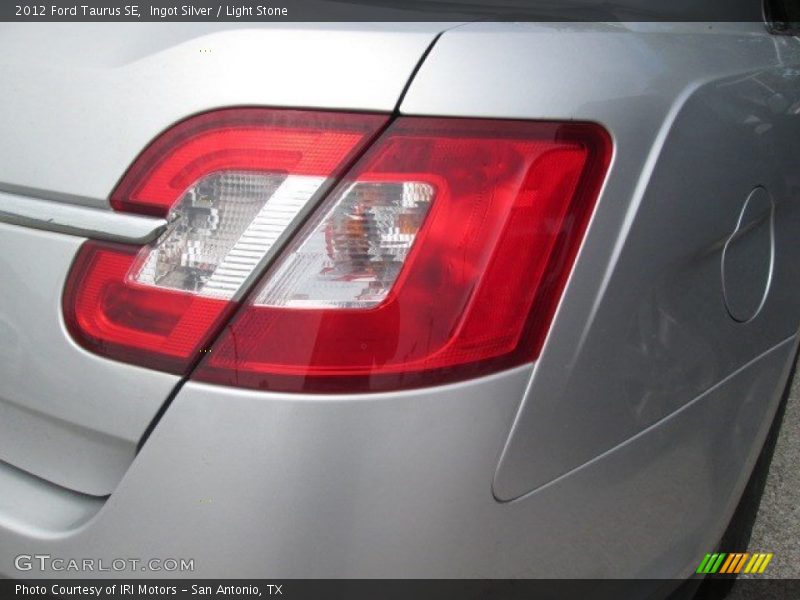 Ingot Silver / Light Stone 2012 Ford Taurus SE