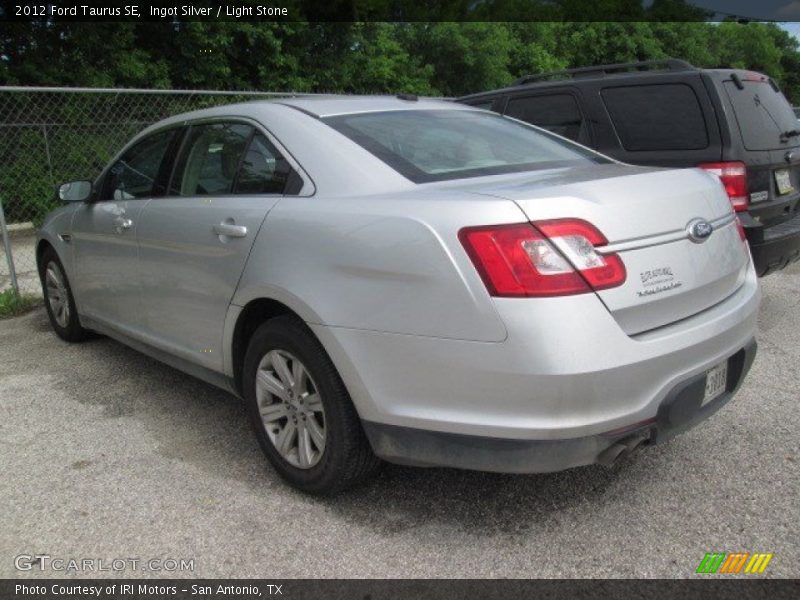 Ingot Silver / Light Stone 2012 Ford Taurus SE