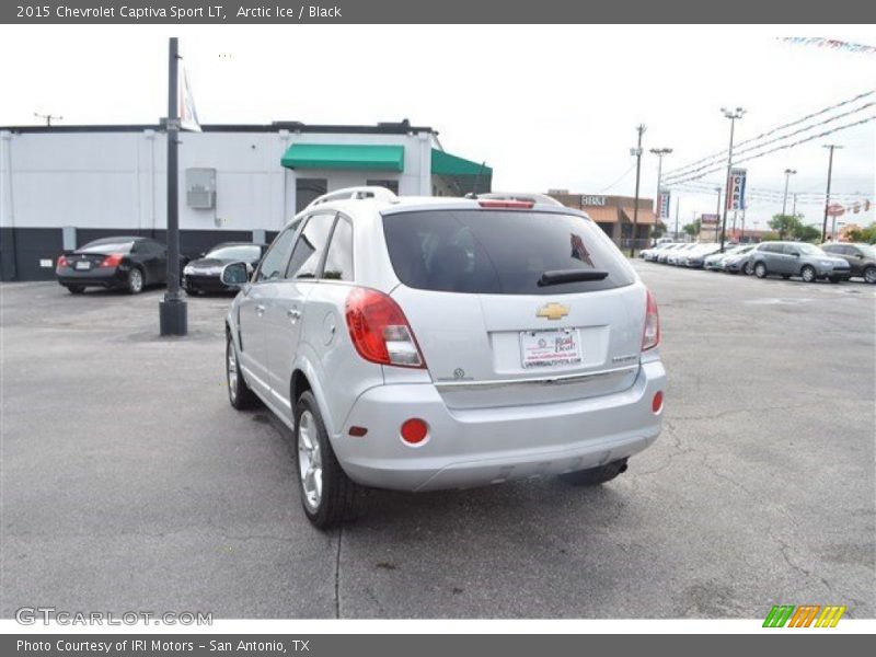 Arctic Ice / Black 2015 Chevrolet Captiva Sport LT