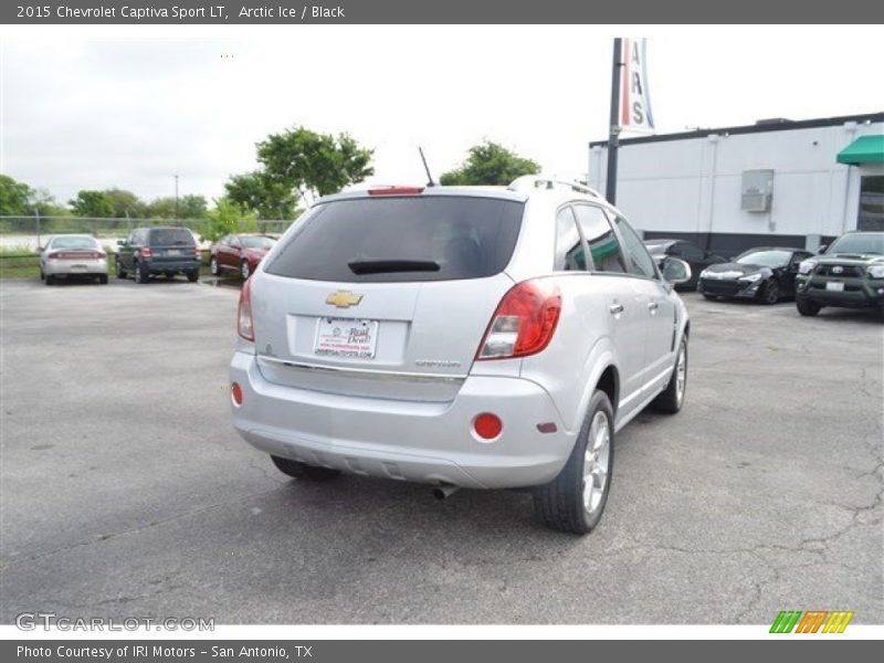 Arctic Ice / Black 2015 Chevrolet Captiva Sport LT