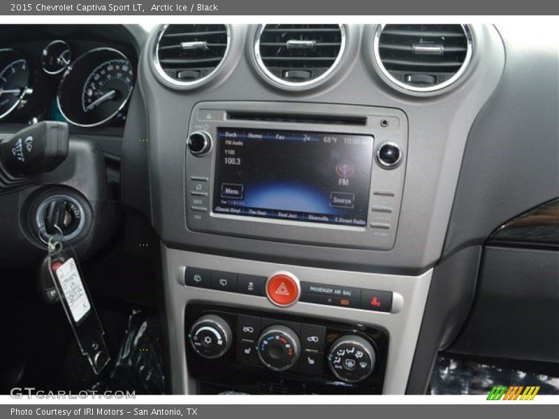 Arctic Ice / Black 2015 Chevrolet Captiva Sport LT