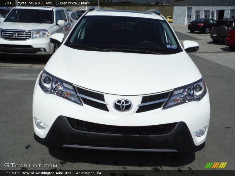 Super White / Black 2013 Toyota RAV4 XLE AWD