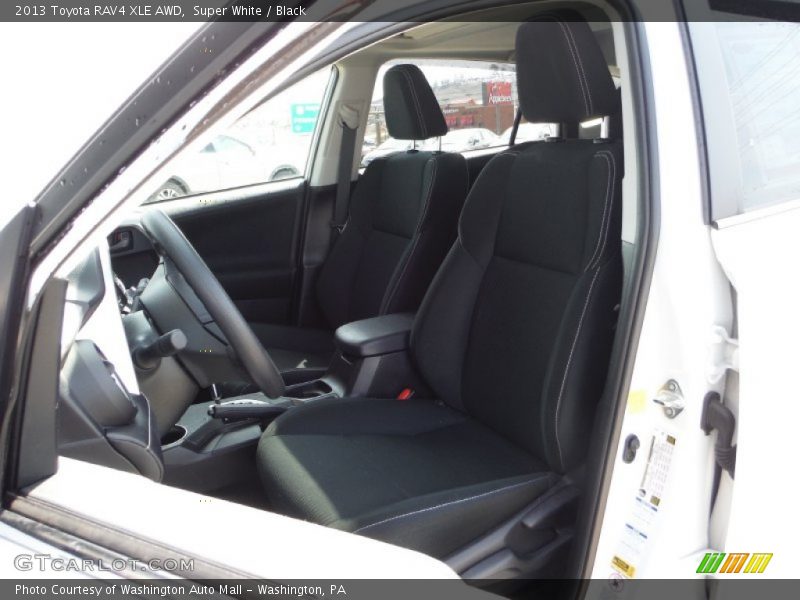 Super White / Black 2013 Toyota RAV4 XLE AWD