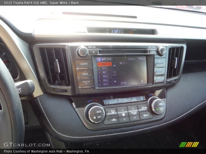 Super White / Black 2013 Toyota RAV4 XLE AWD