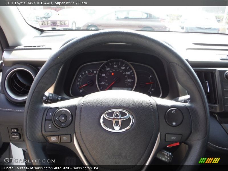 Super White / Black 2013 Toyota RAV4 XLE AWD