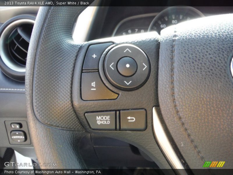 Super White / Black 2013 Toyota RAV4 XLE AWD