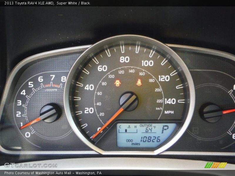 Super White / Black 2013 Toyota RAV4 XLE AWD