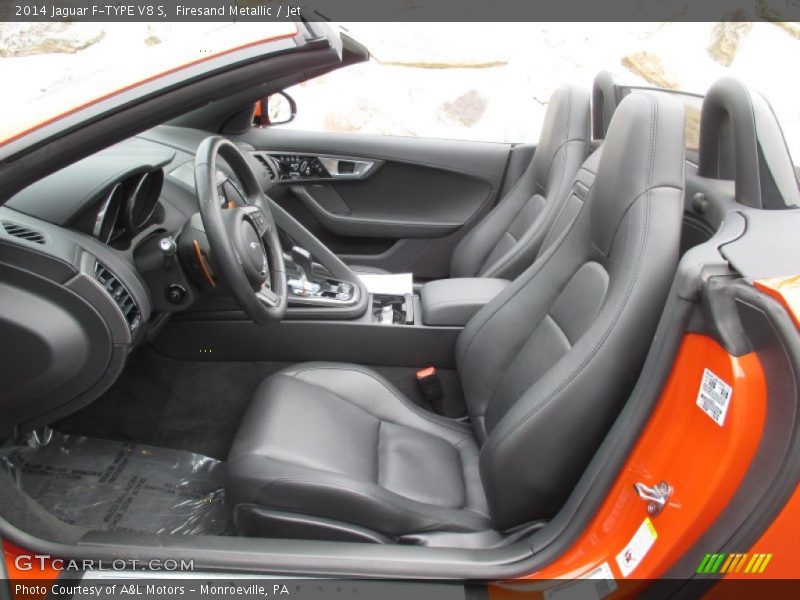 Front Seat of 2014 F-TYPE V8 S