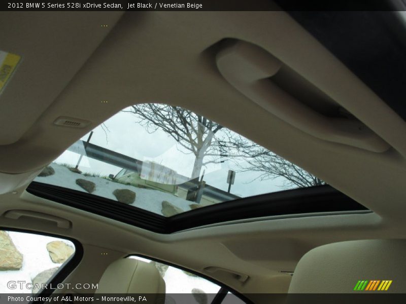 Jet Black / Venetian Beige 2012 BMW 5 Series 528i xDrive Sedan