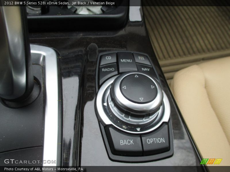 Jet Black / Venetian Beige 2012 BMW 5 Series 528i xDrive Sedan