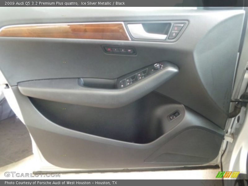 Ice Silver Metallic / Black 2009 Audi Q5 3.2 Premium Plus quattro