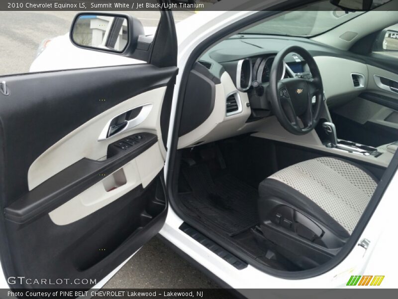 Summit White / Jet Black/Light Titanium 2010 Chevrolet Equinox LS