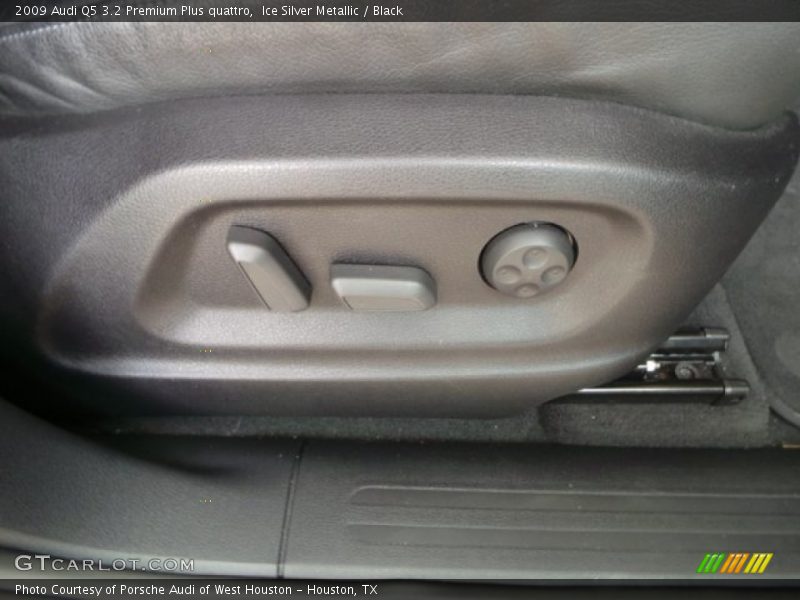 Ice Silver Metallic / Black 2009 Audi Q5 3.2 Premium Plus quattro