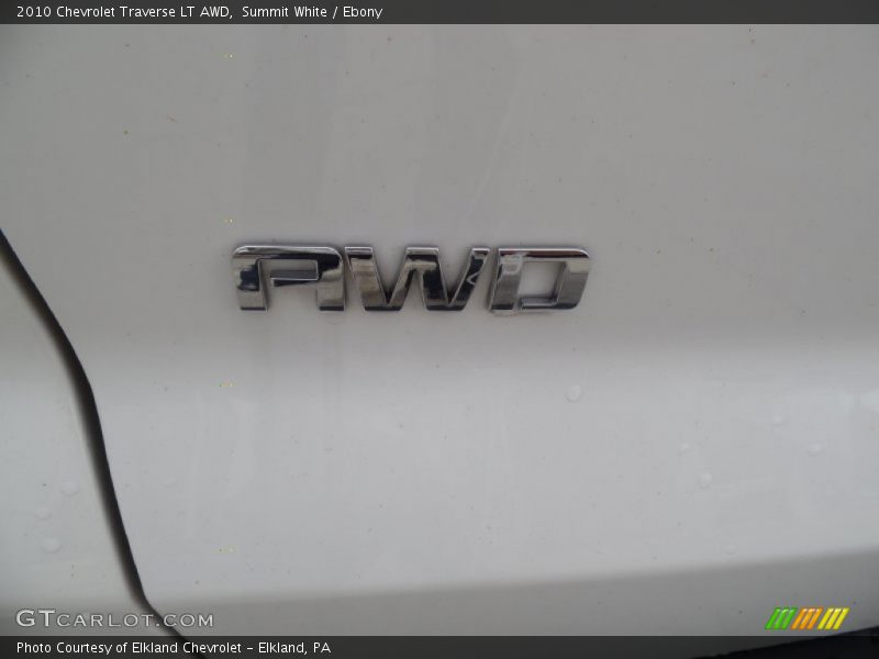 Summit White / Ebony 2010 Chevrolet Traverse LT AWD