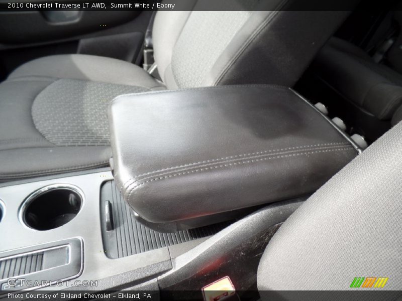 Summit White / Ebony 2010 Chevrolet Traverse LT AWD