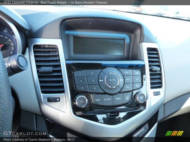 Blue Topaz Metallic / Jet Black/Medium Titanium 2012 Chevrolet Cruze LS