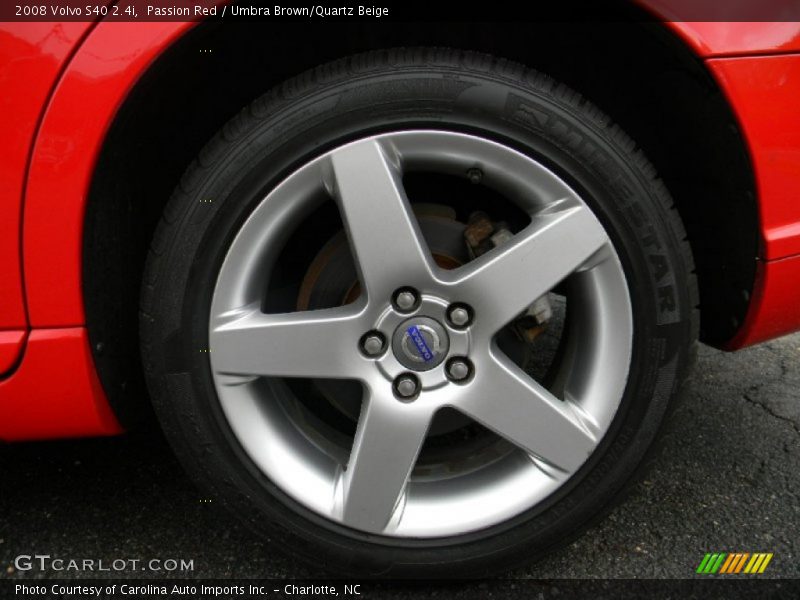 Passion Red / Umbra Brown/Quartz Beige 2008 Volvo S40 2.4i