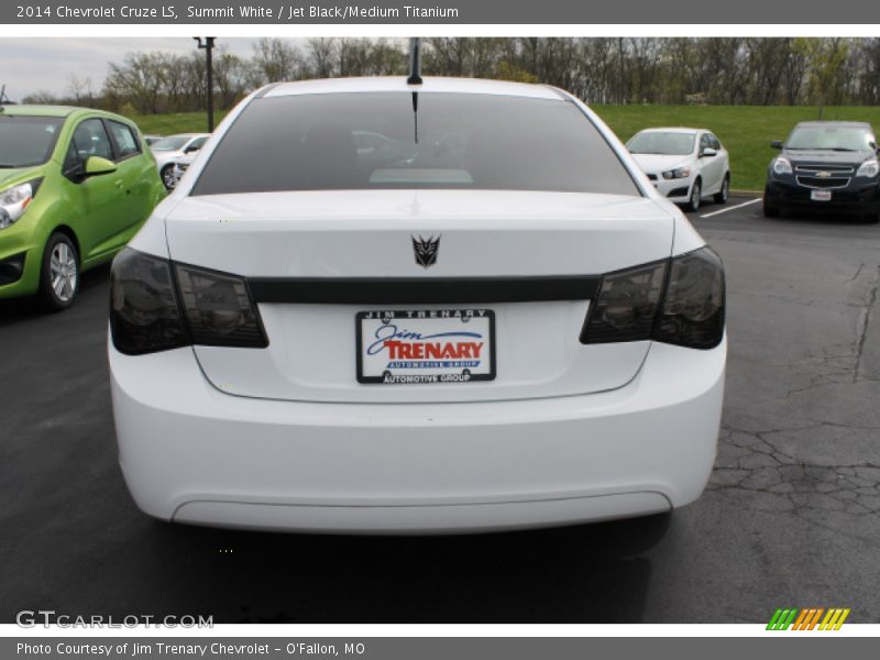 Summit White / Jet Black/Medium Titanium 2014 Chevrolet Cruze LS