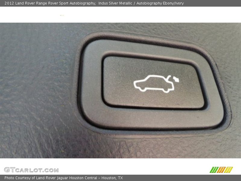 Indus Silver Metallic / Autobiography Ebony/Ivory 2012 Land Rover Range Rover Sport Autobiography
