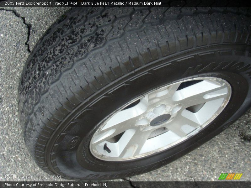 Dark Blue Pearl Metallic / Medium Dark Flint 2005 Ford Explorer Sport Trac XLT 4x4
