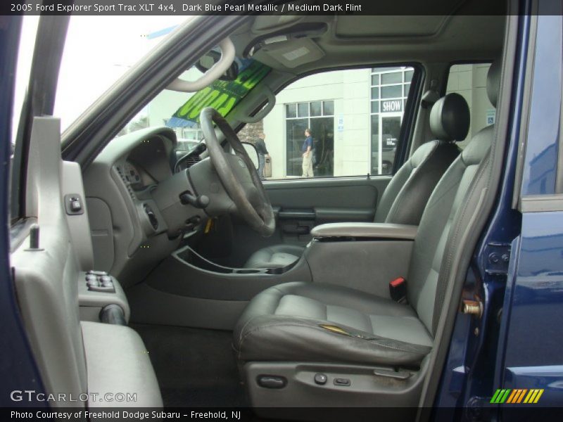Dark Blue Pearl Metallic / Medium Dark Flint 2005 Ford Explorer Sport Trac XLT 4x4