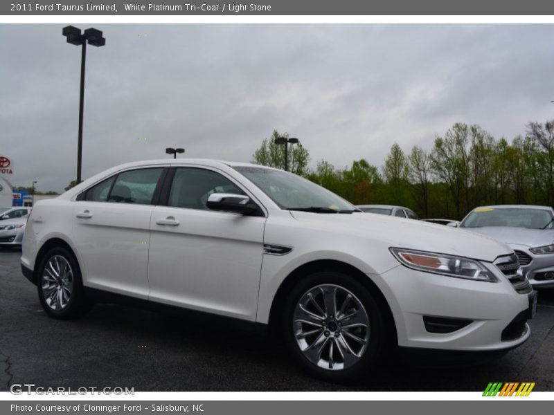 White Platinum Tri-Coat / Light Stone 2011 Ford Taurus Limited