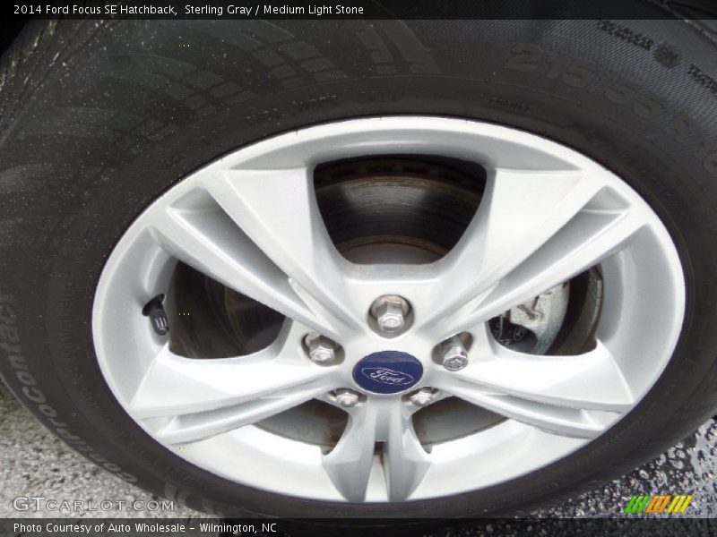 Sterling Gray / Medium Light Stone 2014 Ford Focus SE Hatchback
