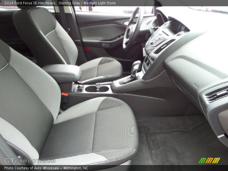 Sterling Gray / Medium Light Stone 2014 Ford Focus SE Hatchback