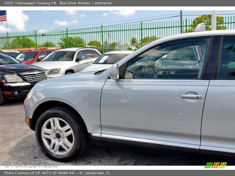 Blue Silver Metallic / Anthracite 2005 Volkswagen Touareg V8