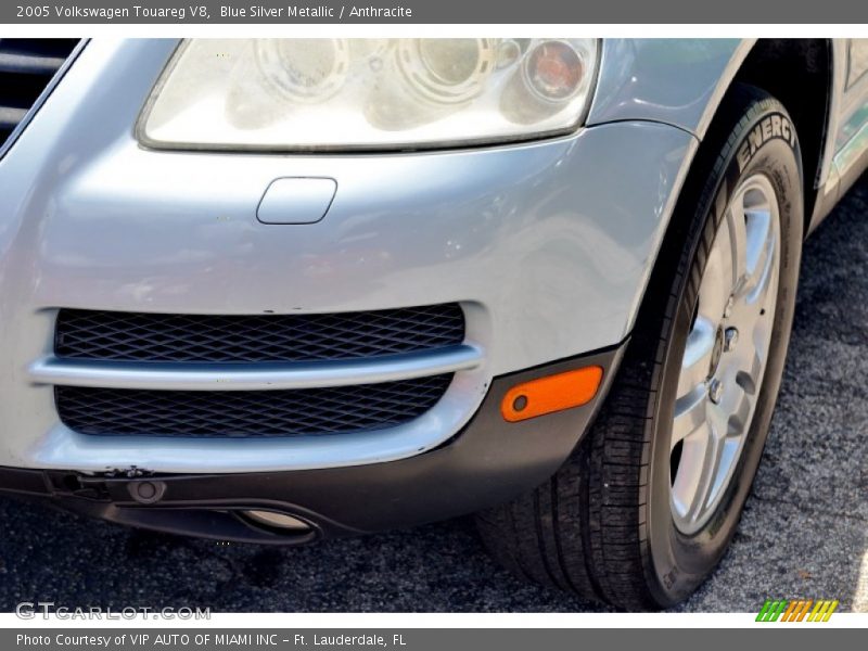 Blue Silver Metallic / Anthracite 2005 Volkswagen Touareg V8